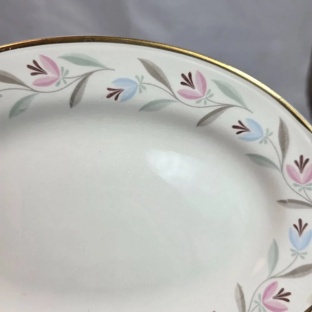 Homer Laughlin Nantucket Gravy Boat with Underplate Pink & Blue Flowers